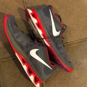 Nike tennis shoes 👟